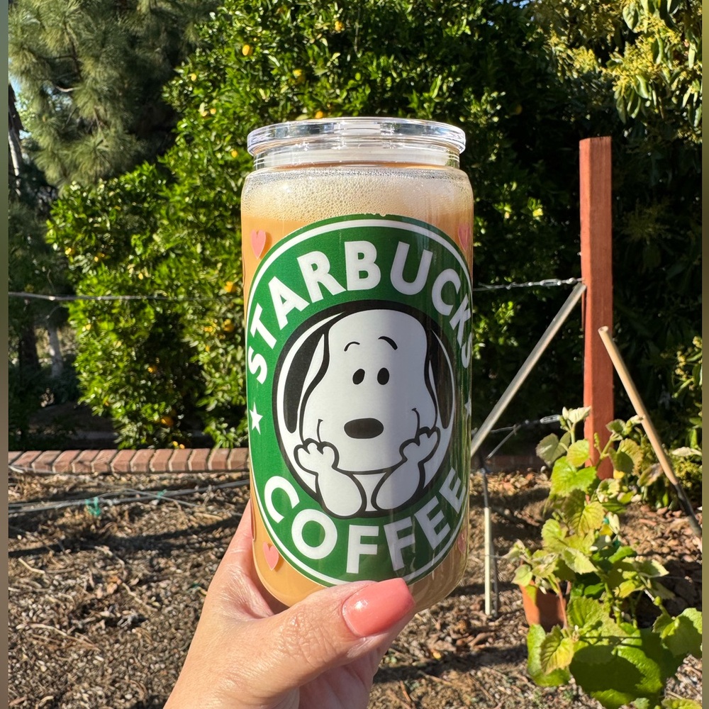 Snoopy starbucks snow globe Tumbler 16oz